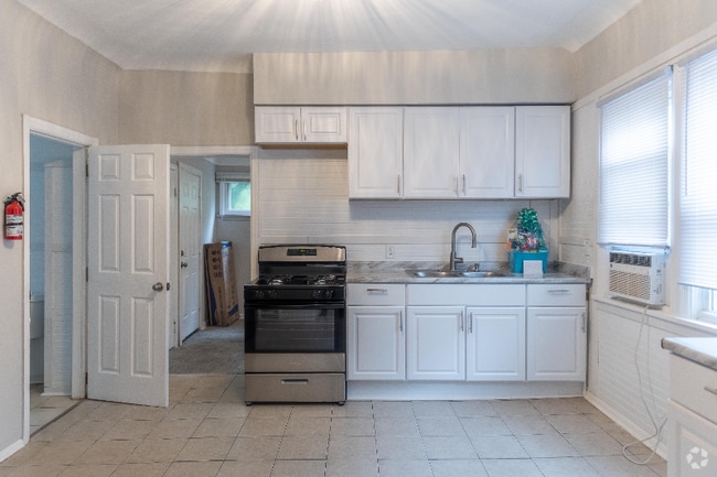 Building Photo - 3226 Walton Ave Unit 3 Rental