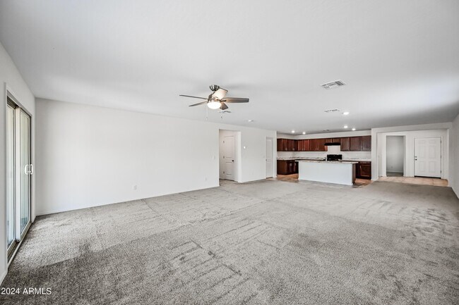 25568 W Euclid Ave