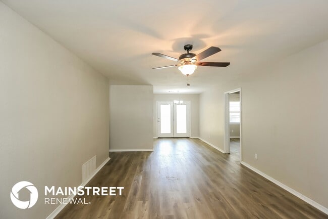 Photo - 207 Cherokee Dr