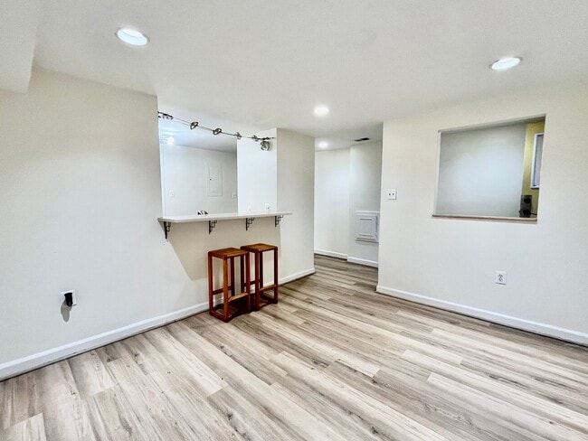 Photo - 1446 Newton St NW