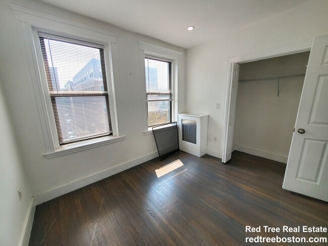 Photo - 11 Peterborough St Unit 25