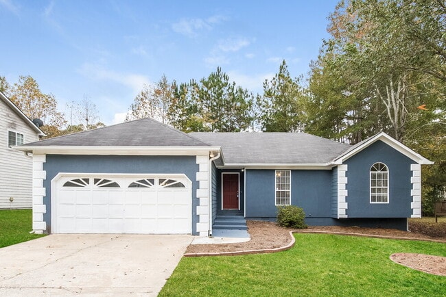 Building Photo - 2663 Candler Dr