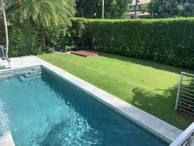 Photo - 785 Harbor Dr