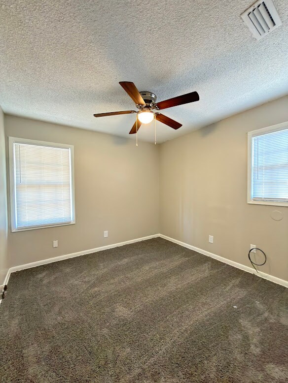 Photo - 1741 Ricardo St