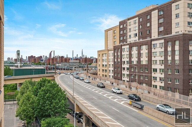 Photo - BRUCKNER BOULEVARD Unit 611