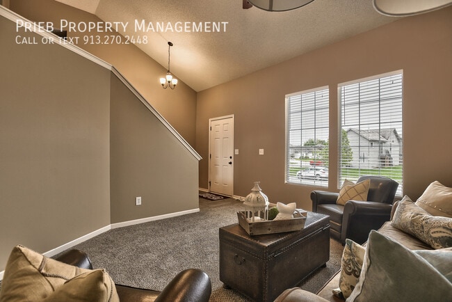 Photo - 534 N Poplar St