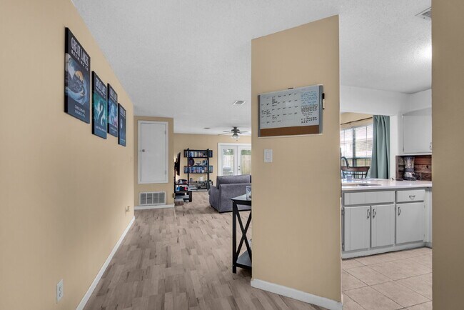 Photo - "Charming 3-Bed, 2-Bath Home in Mary Esthe...