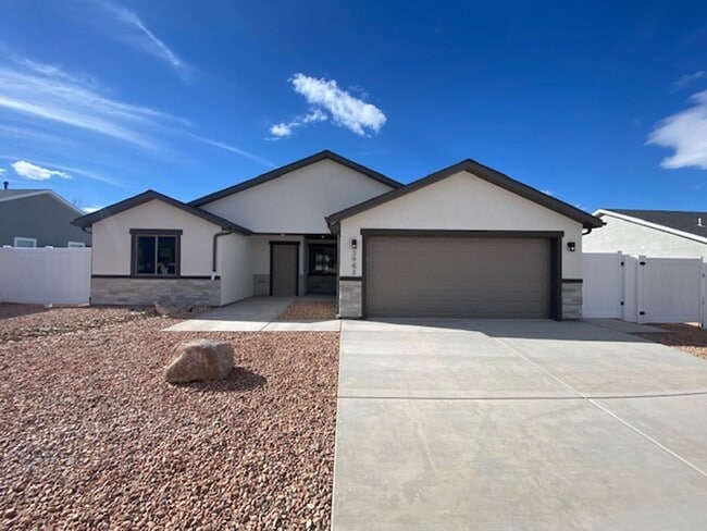 Building Photo - Newer construction - 3 bedroom- 2 bath Single Family Home