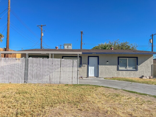 Charming, Renovated Single-Story Home – No... - Charming, Renovated Single-Story Home – No...