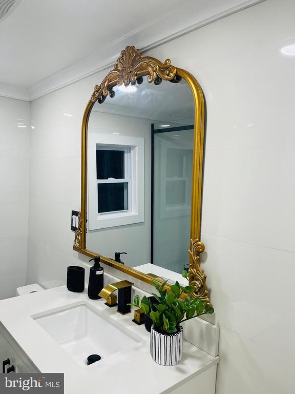 Photo - 2326 Fairview St