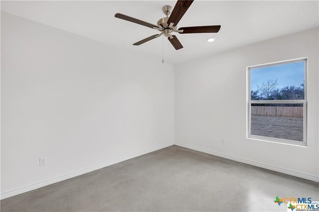 Photo - 1210 Lehmann Dr