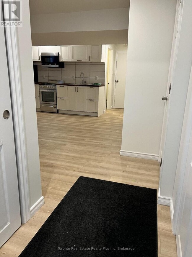 Photo - 19 Breesegarden Ln