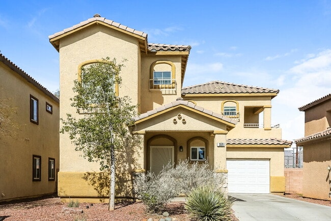 Building Photo - 3520 Terraza Mar Ave