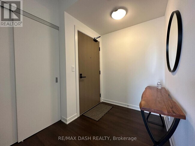 Photo - 223 St Clair Ave W Unit 1002
