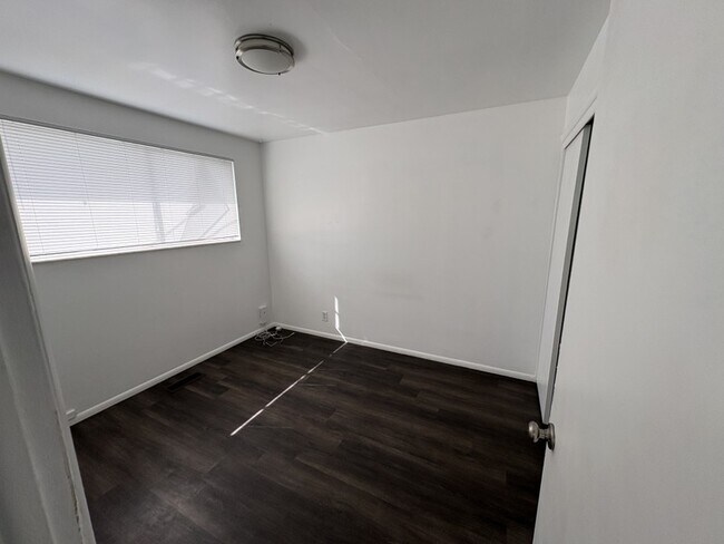 Photo - 2630 S Windsor Cir Unit Apt 3
