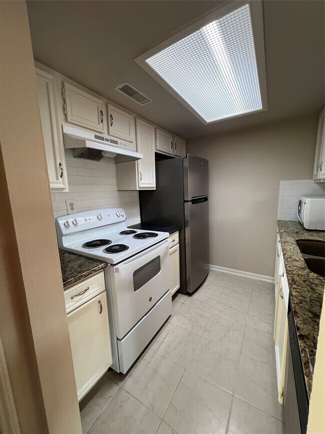 Photo - 14333 Memorial Dr Unit 31