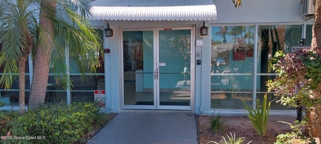 Building Photo - 221 Columbia Dr Unit 133