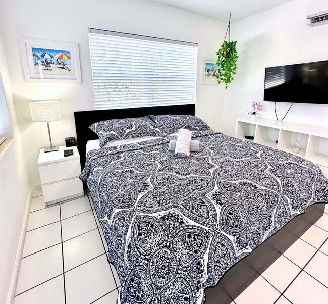 Photo - 322 Oregon St Unit FL2-ID1034662P