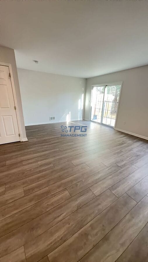 Photo - 109 Sandpiper Ln