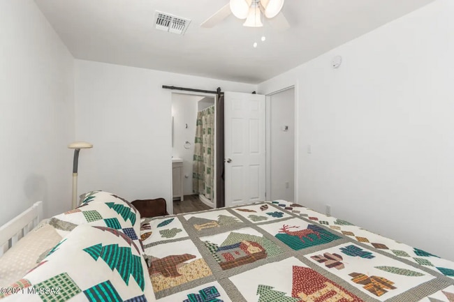 Photo - 2019 E Silver St