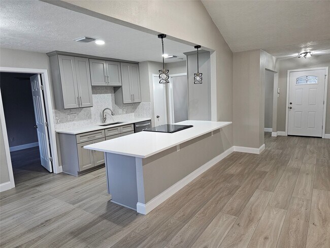 Photo - 22530 John Rolfe Ln