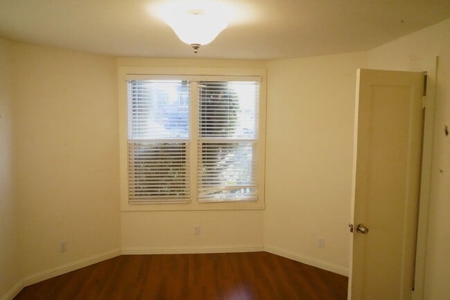 Photo - Encinal Avenue Unit B