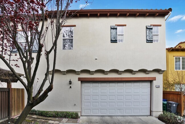 Building Photo - 2016 Maidenhair Way Rental