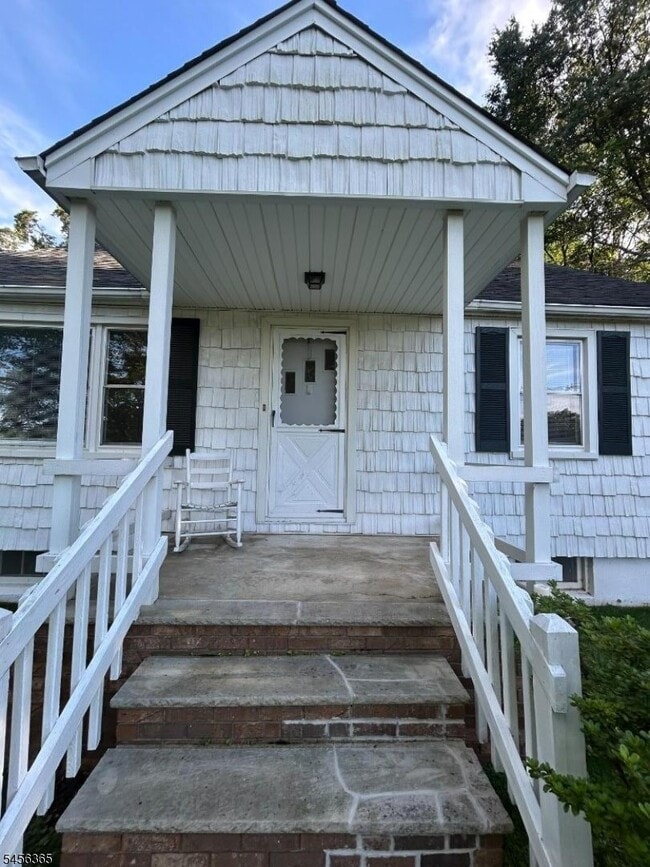 318 Palmer Rd