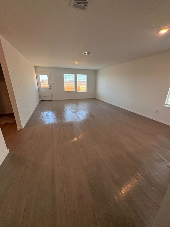 Photo - 328 Pacific Waters