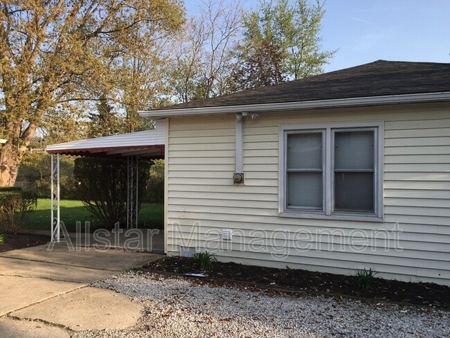 Photo - 5785 Fitch Rd