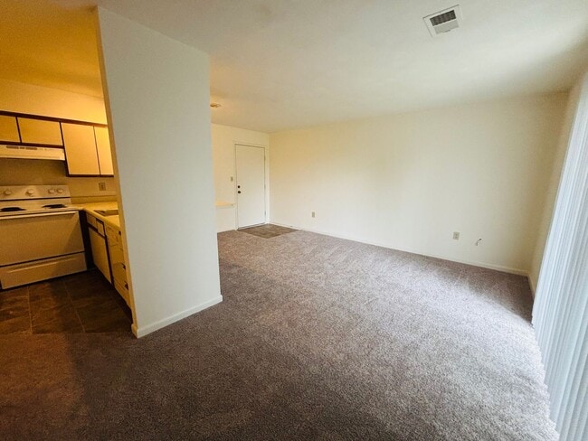 Photo - 1204 University Terrace