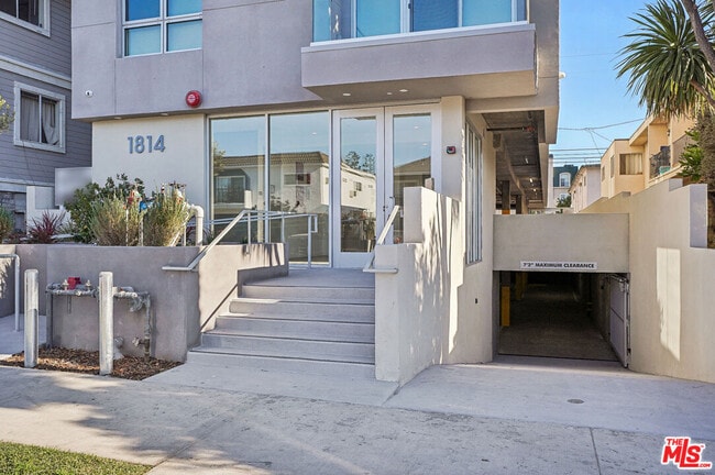 Photo - 1814 Federal Ave Unit 303