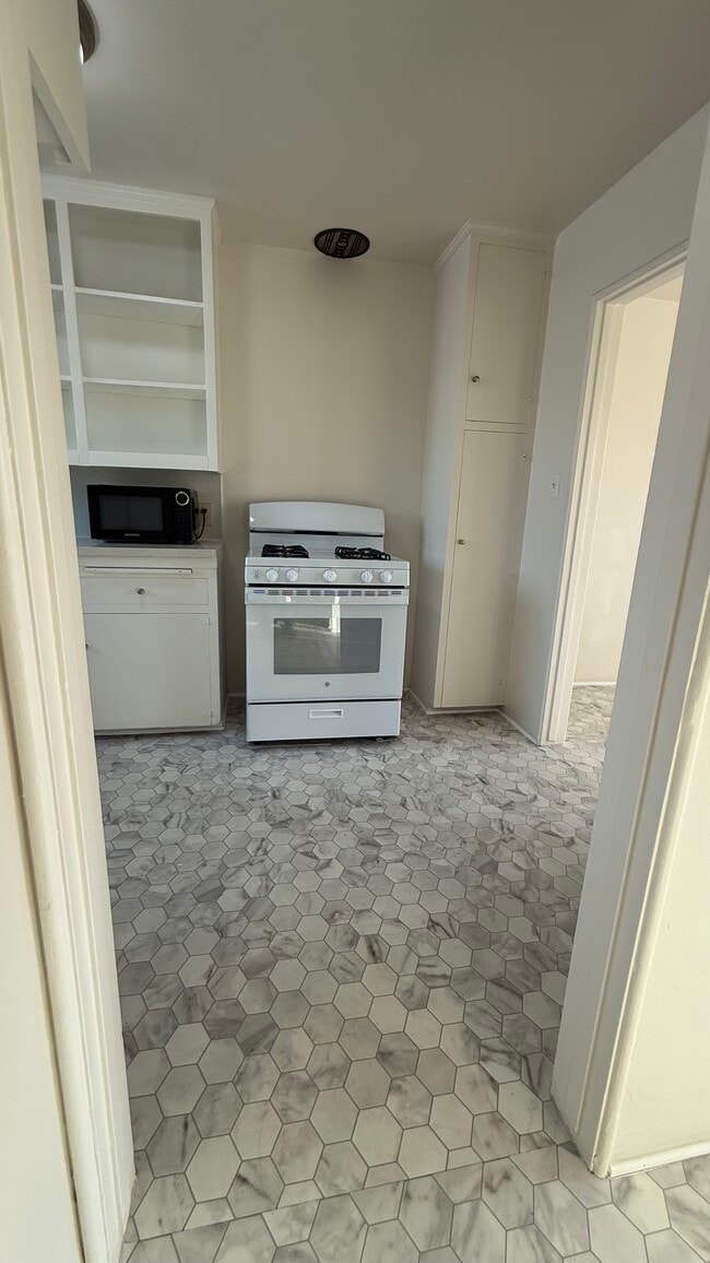 Photo - 4400 N Lakewood Blvd