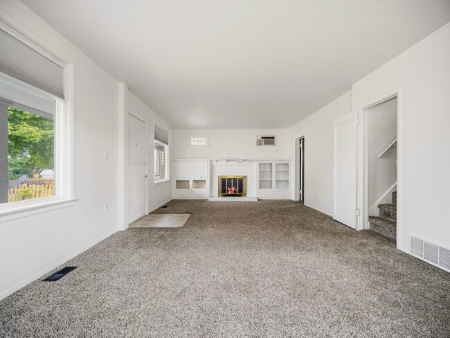 Photo - 2418 N Cincinnati St