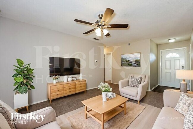 Photo - 3527 Pebbleshores Dr