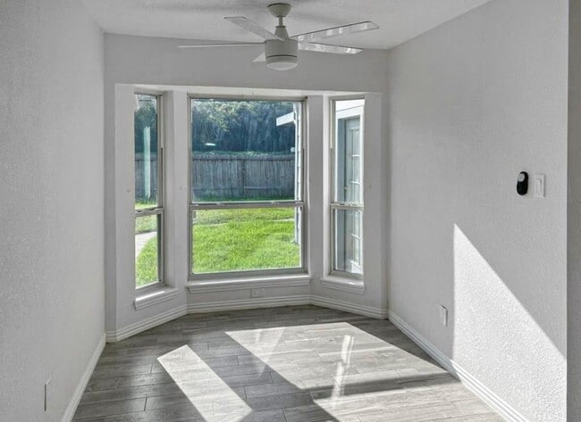 Photo - 23106 Stepinwolf Ln