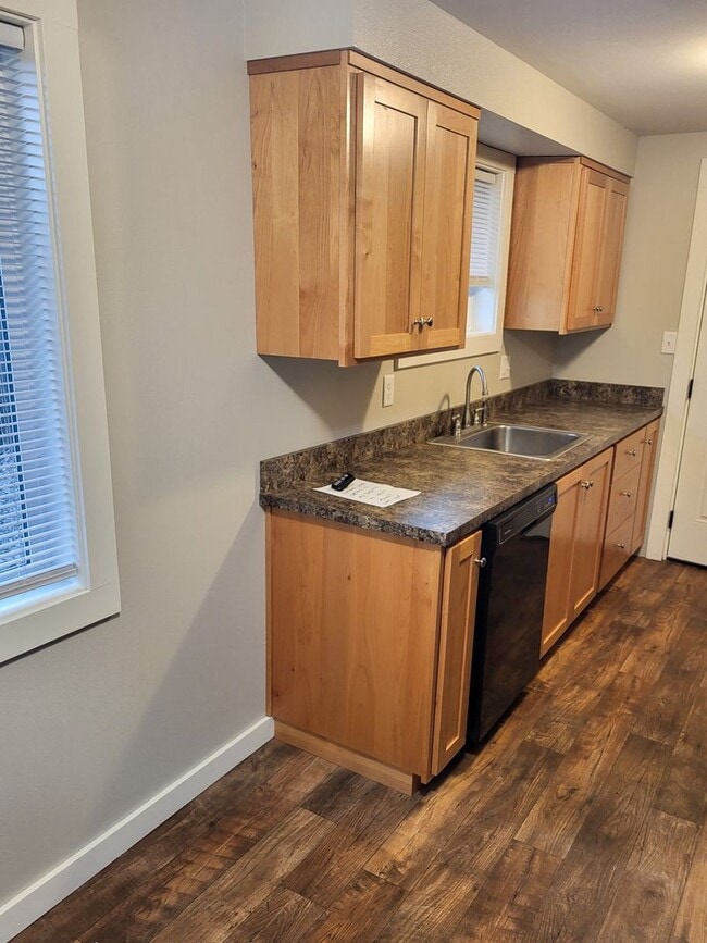 Photo - 145-195 Churchdale Ave N Unit 195