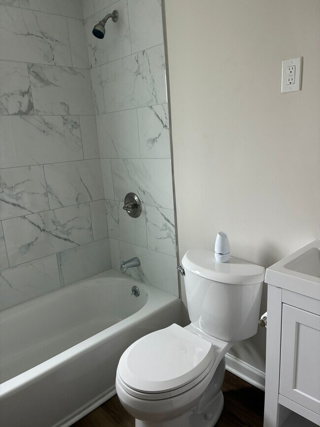 Photo - Pine Street House