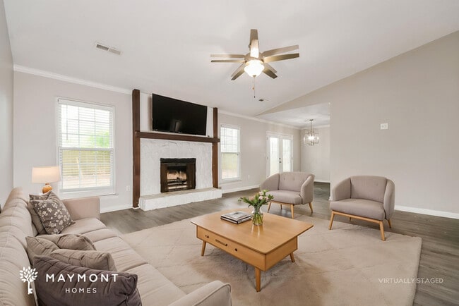 Photo - 98 Peppertree Ln
