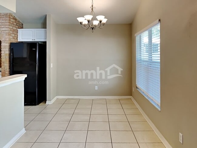 Photo - 1403 Orange Moss Ct