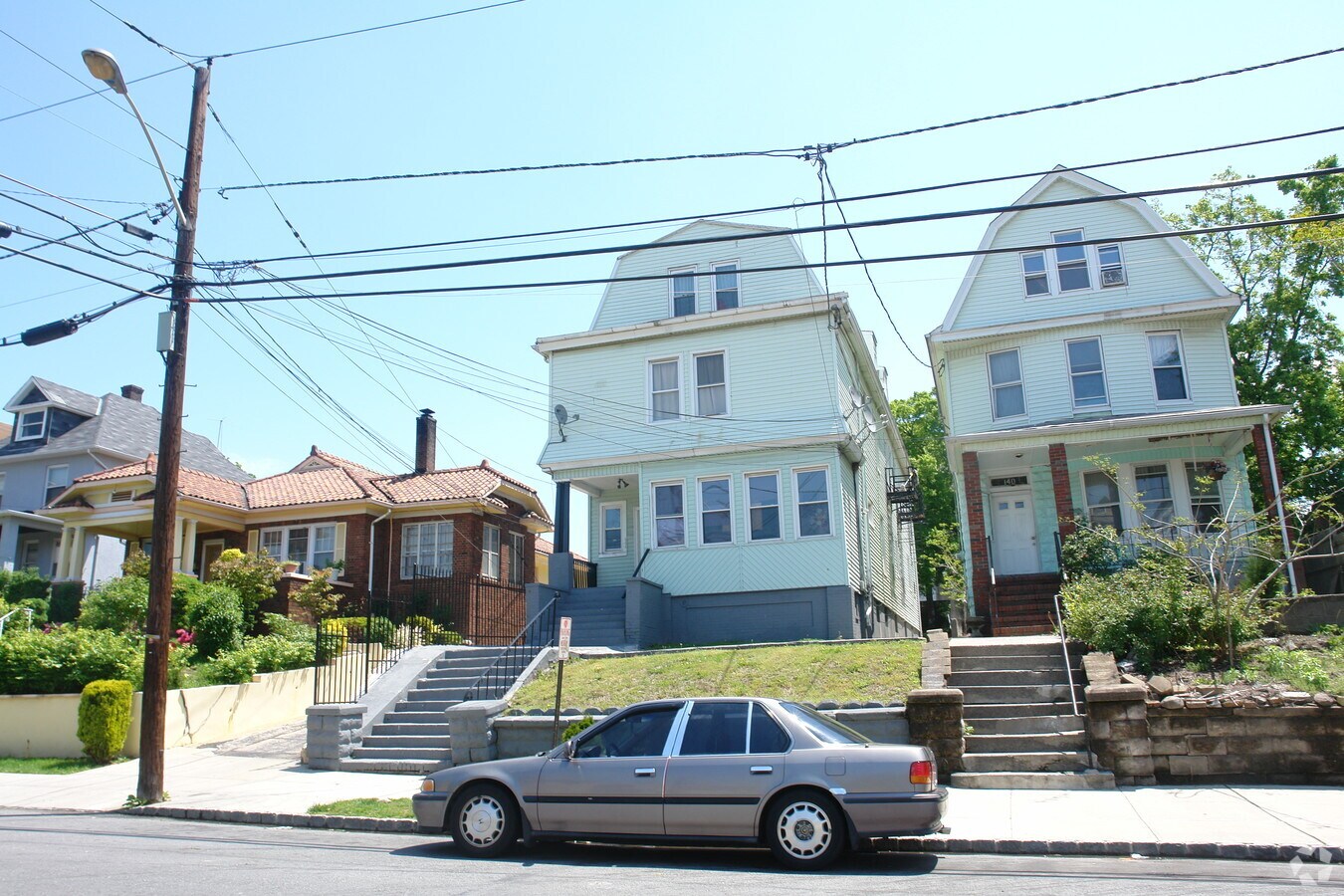 Photo - 142 State St