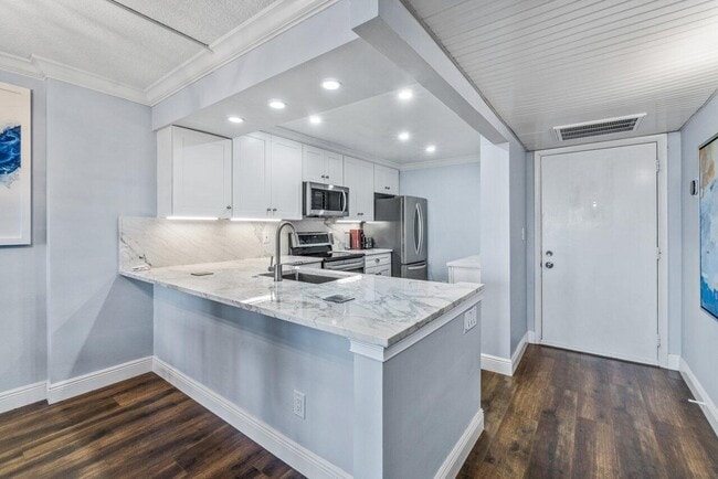 Photo - 14 Royal Palm Way Unit 504