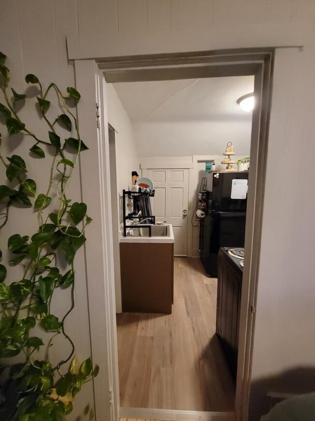 Photo - 165 Huff St Unit 4