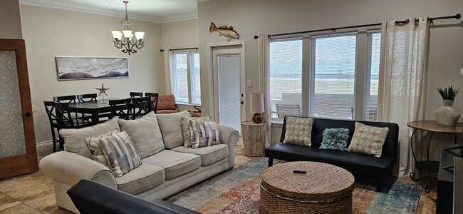 Photo - 14334 Cruiser St