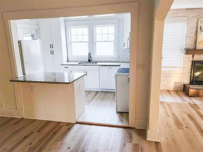 Photo - 503 W Idlewild Ave