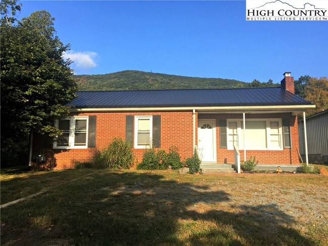 3 Bedroom Apartments For Rent In West Jefferson Nc Forrent Com