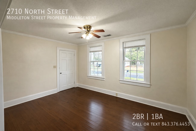 Photo - 2710 North St