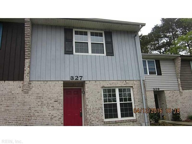 Spacious two-bedroom townhouse - Spacious two-bedroom townhouse