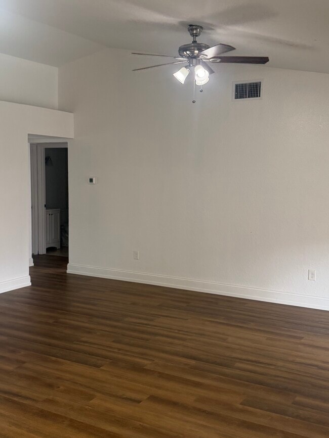 Photo - 1306 Coolmont Dr