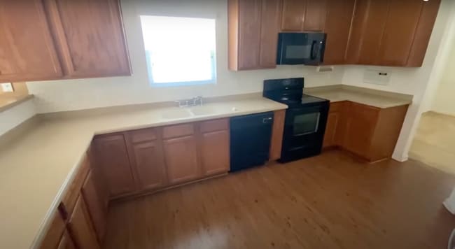Room in House on Genlee Dr